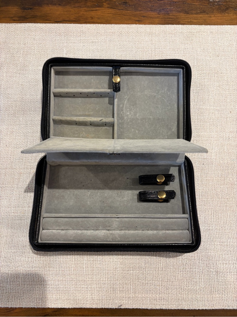 πͺDanier Black Leather Jewelry Travel or Organization Case - Picture 4 of 5